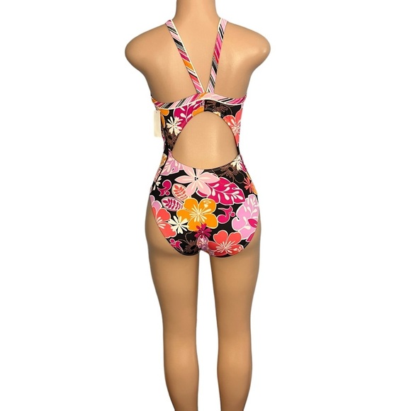The Finals Paradise Butterfly Back One Piece Swimsuit Pink and Black - Picture 7 of 12